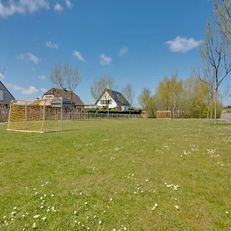 Modern In With Garden Casa vacanze De Haan