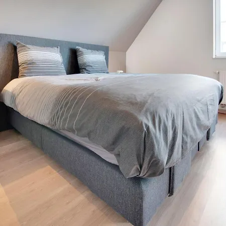 Modern In With Garden * De Haan