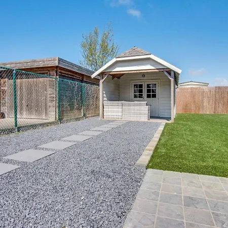 Casa vacanze Modern In With Garden